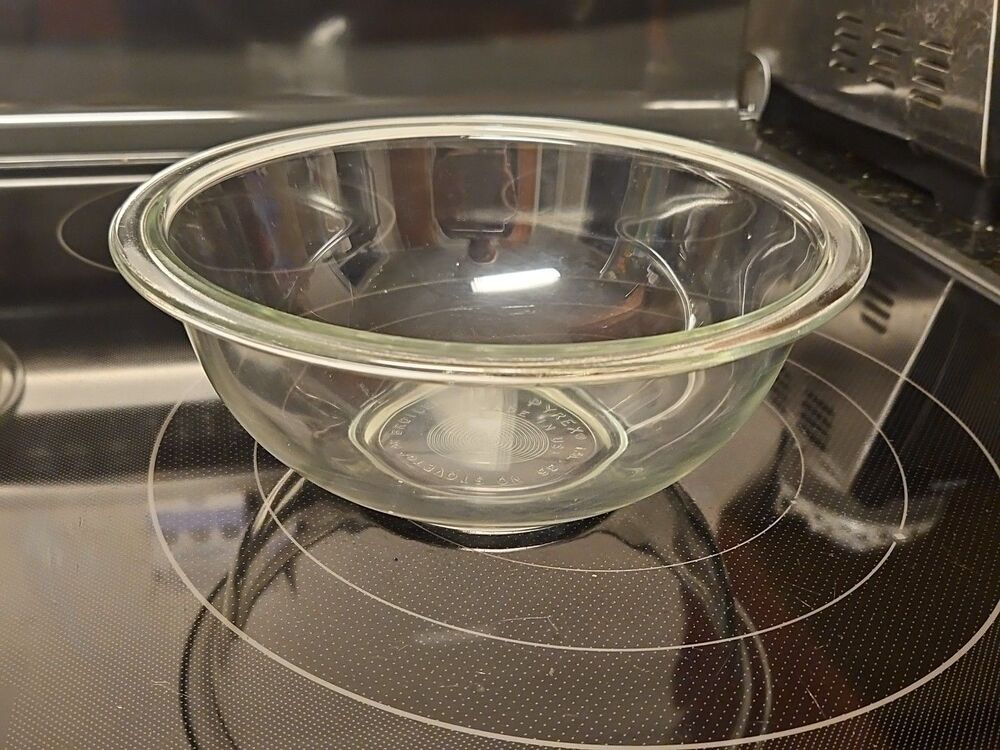 Vintage Pyrex #323 Clear Glass Round Mixing Bowl USA